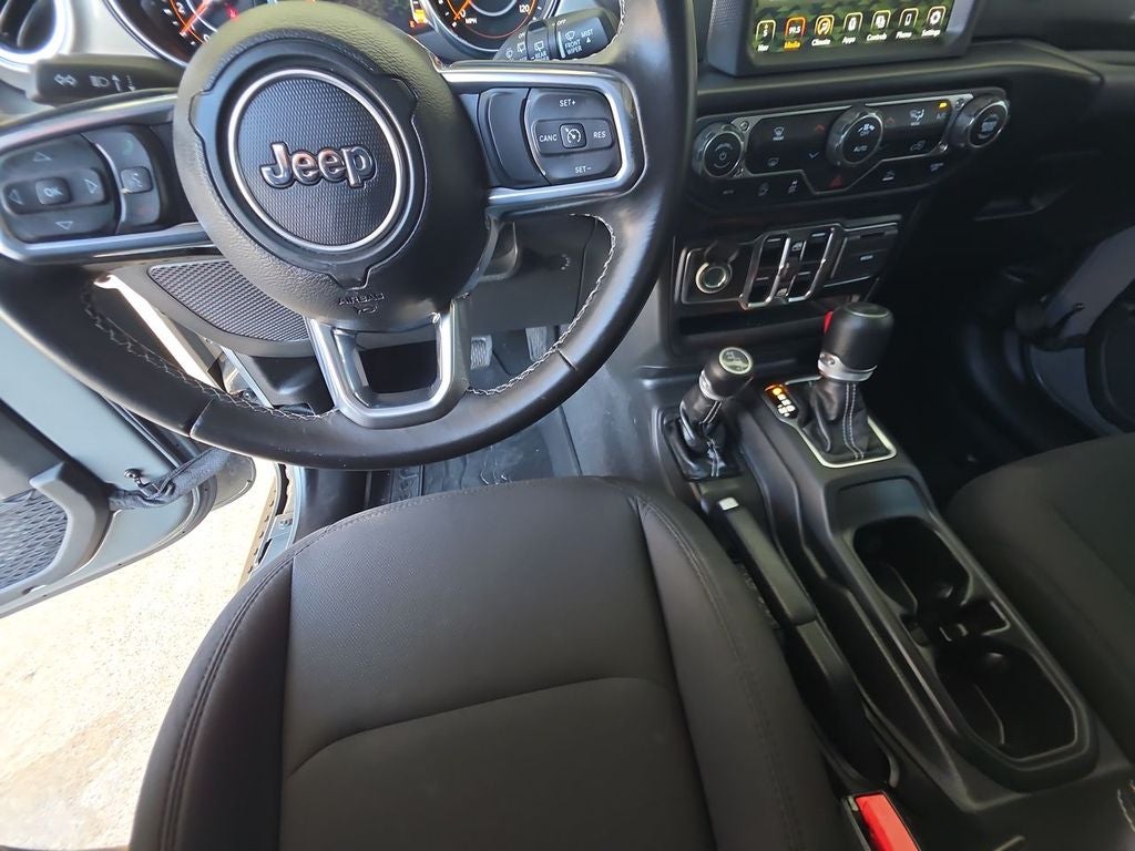 2022 Jeep Wrangler Unlimited Sahara 4x4
