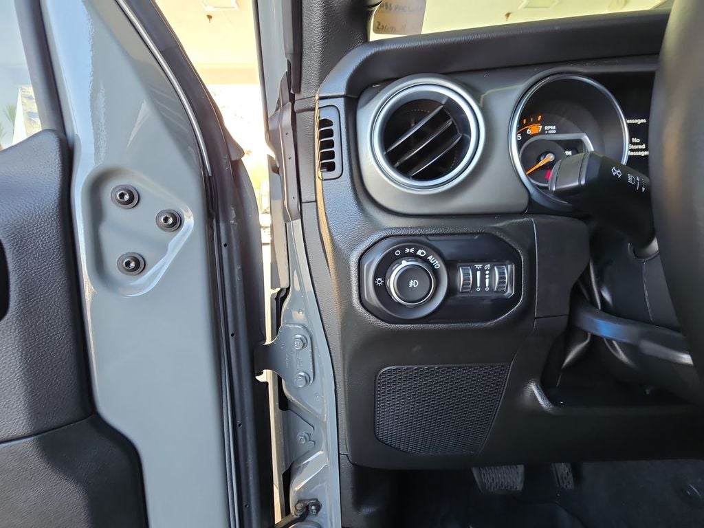 2022 Jeep Wrangler Unlimited Sahara 4x4