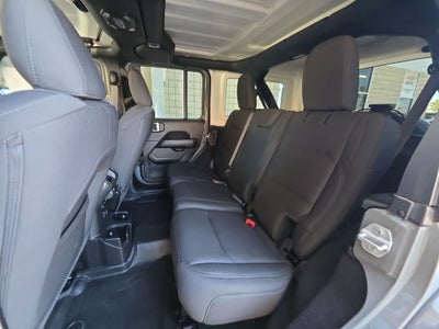2022 Jeep Wrangler Unlimited Sahara 4x4