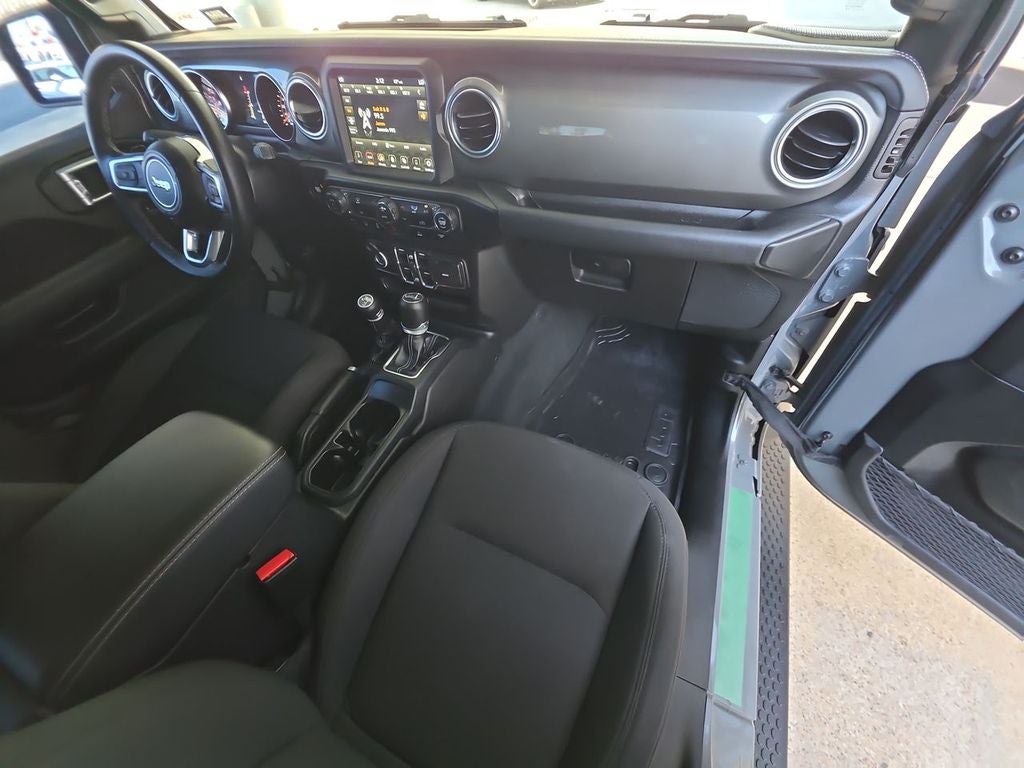 2022 Jeep Wrangler Unlimited Sahara 4x4