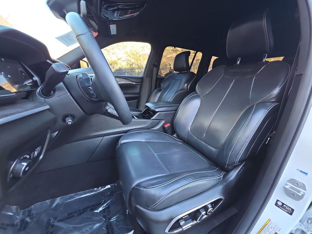 2022 Jeep Grand Cherokee Overland