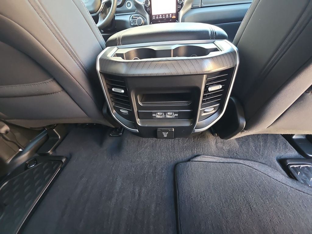 2025 RAM 1500 Big Horn Crew Cab 4x4 5'7" Box