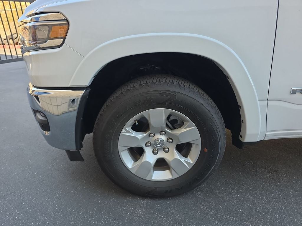 2025 RAM 1500 Big Horn Crew Cab 4x4 5'7" Box
