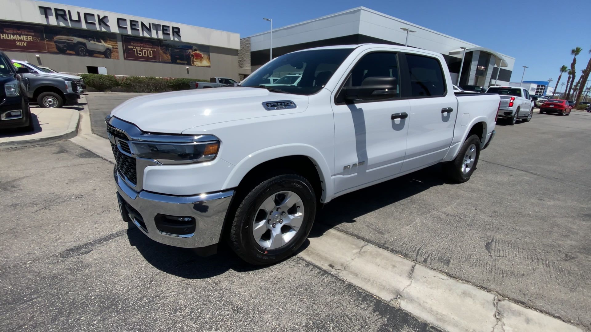 2025 RAM 1500 Big Horn Crew Cab 4x4 5'7" Box