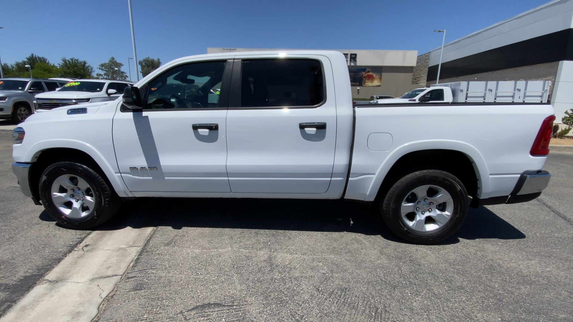 2025 RAM 1500 Big Horn Crew Cab 4x4 5'7" Box
