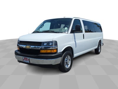 2025 Chevrolet Express Passenger 1LT