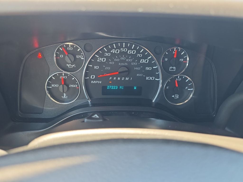2025 Chevrolet Express Passenger 1LT