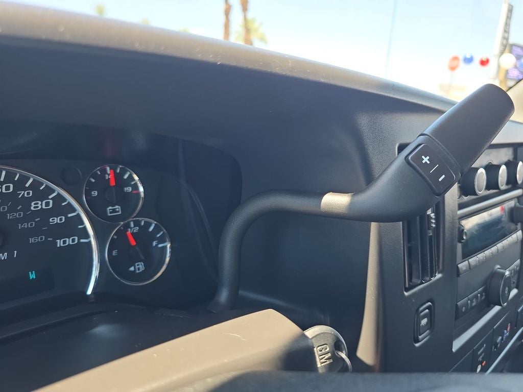 2025 Chevrolet Express Passenger 1LT