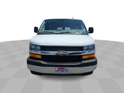 2025 Chevrolet Express Passenger 1LT