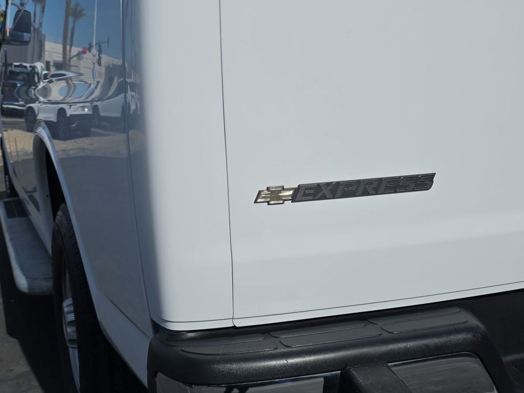 2024 Chevrolet Express Cargo 2500 WT