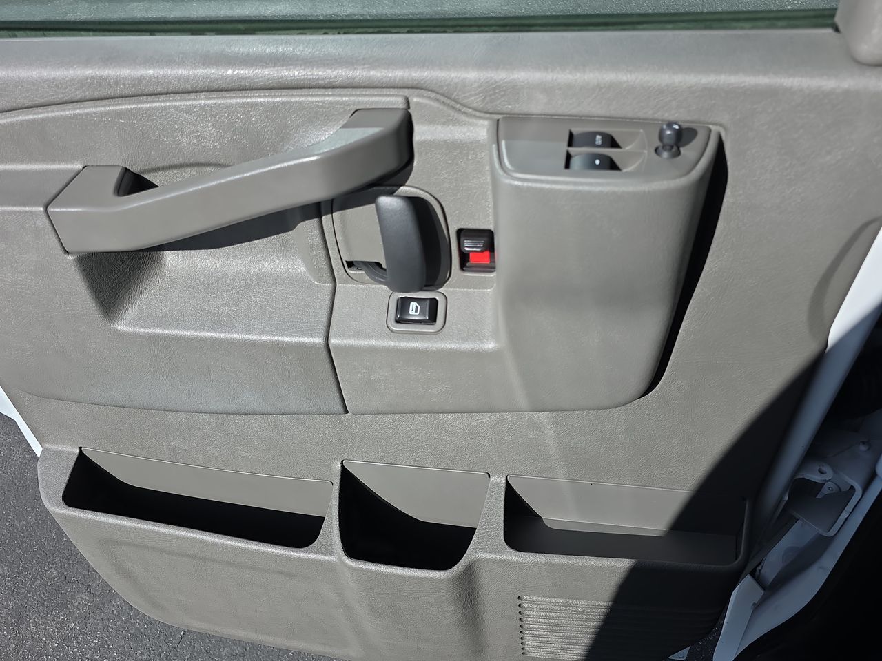 2024 Chevrolet Express Cargo 2500 WT