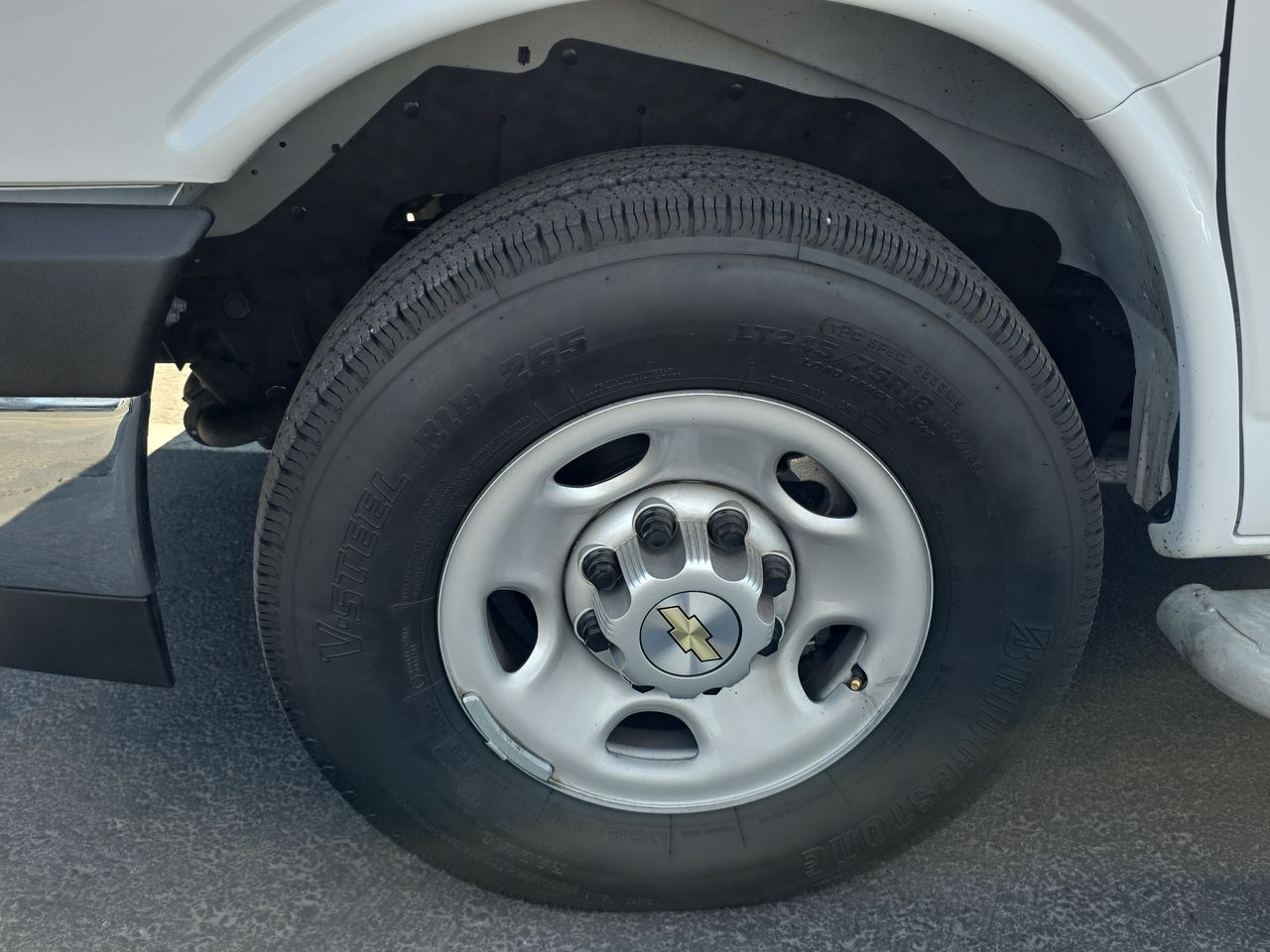 2024 Chevrolet Express Cargo 2500 WT