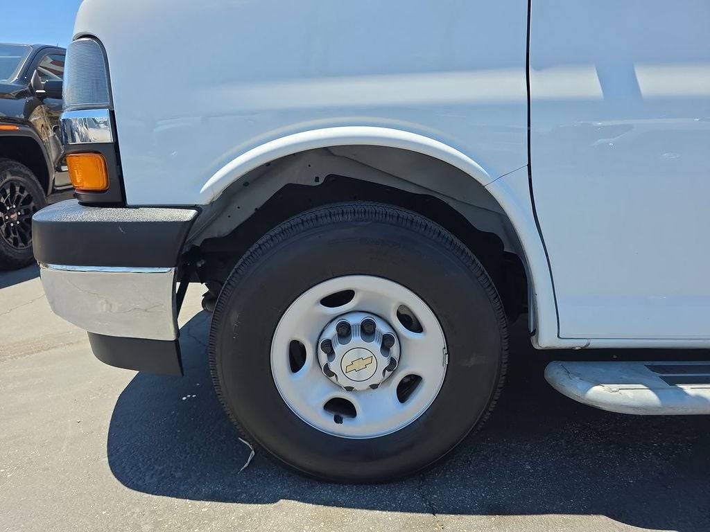 2024 Chevrolet Express Cargo 2500 WT