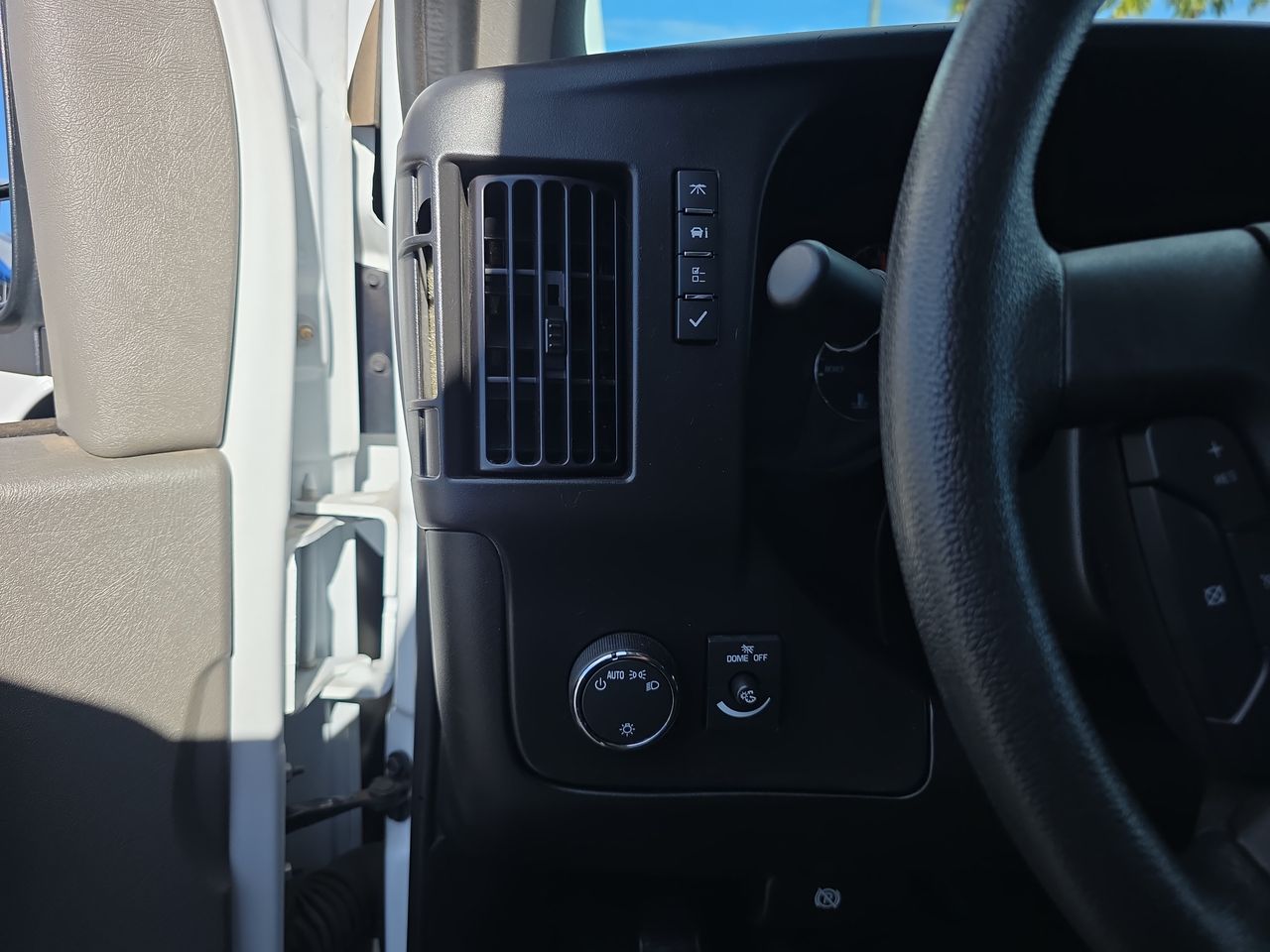 2024 Chevrolet Express Cargo 2500 WT