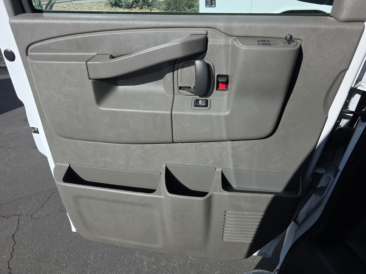 2024 Chevrolet Express Cargo 2500 WT