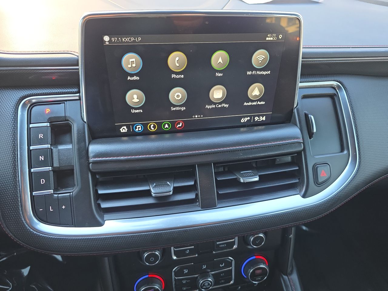 2021 Chevrolet Suburban RST