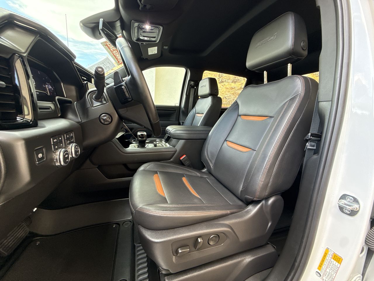 2025 GMC Sierra 1500 AT4