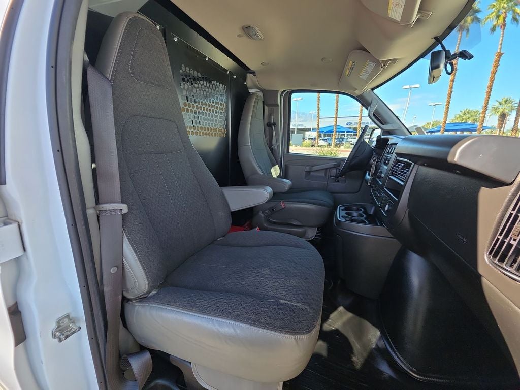 2023 GMC Savana Cargo 2500 Work Van