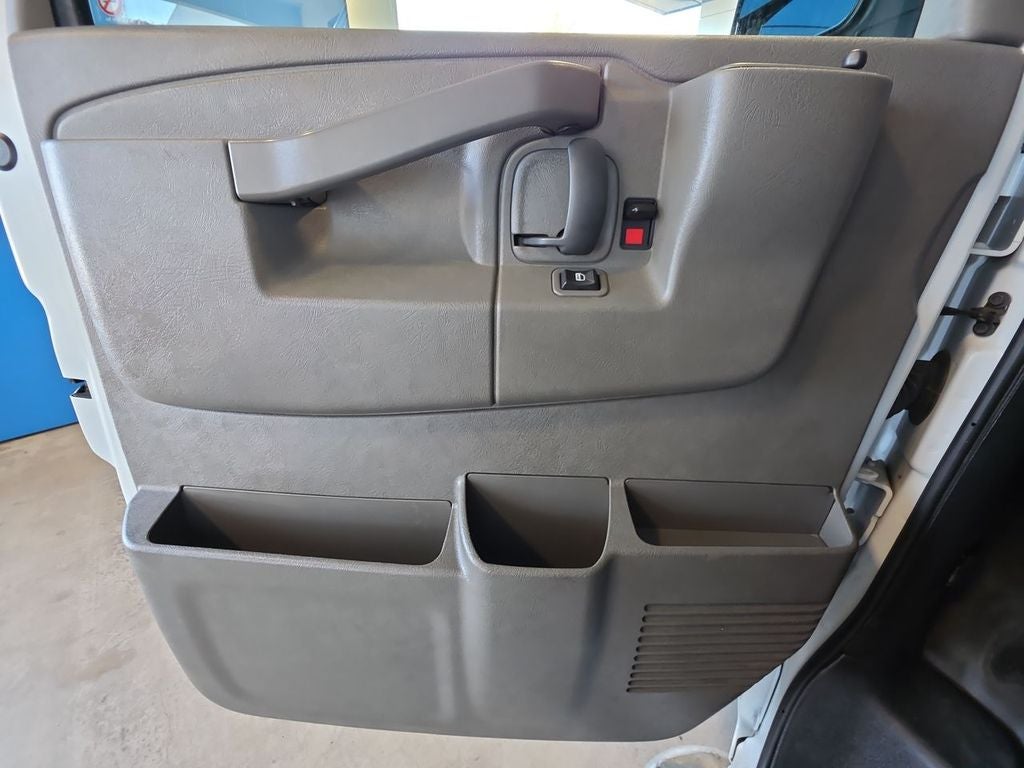 2023 GMC Savana Cargo 2500 Work Van