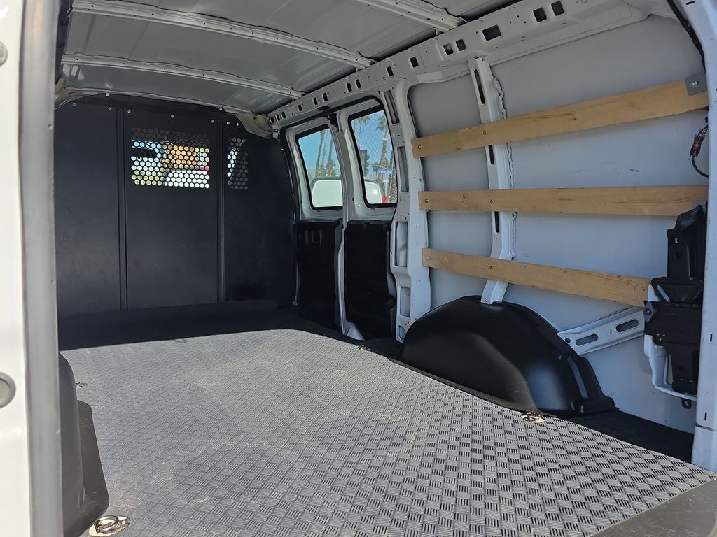 2023 GMC Savana Cargo 2500 Work Van