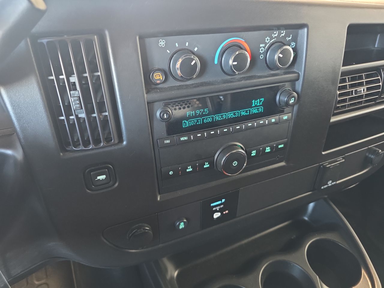 2023 GMC Savana Cargo 2500 Work Van