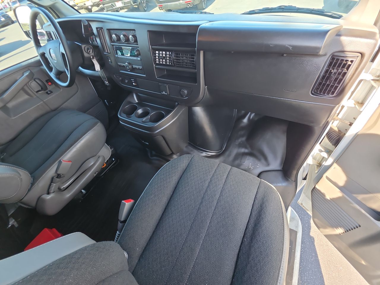 2023 GMC Savana Cargo 2500 Work Van