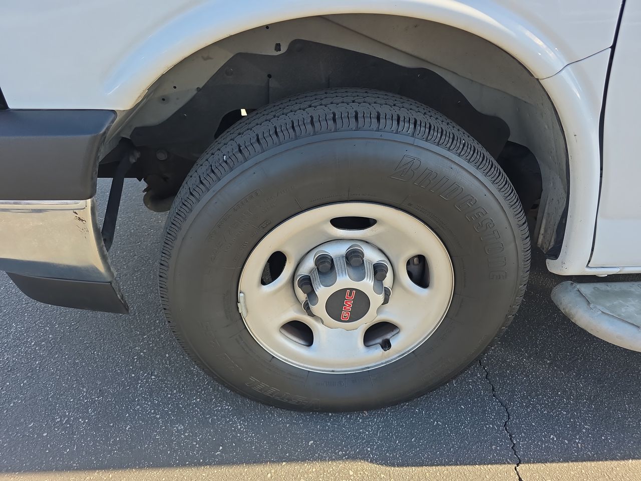 2023 GMC Savana Cargo 2500 Work Van