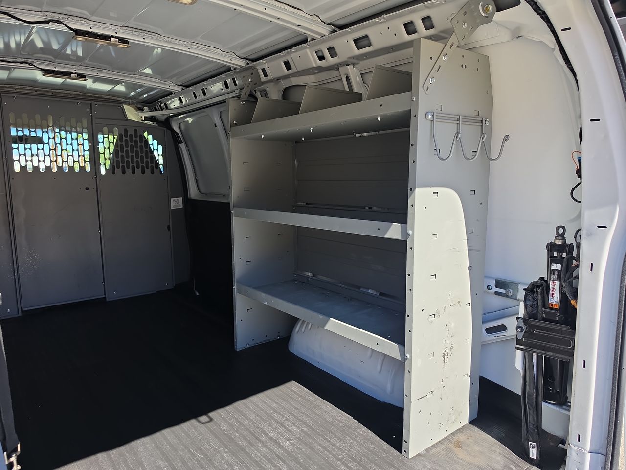 2024 GMC Savana Cargo 2500 Work Van
