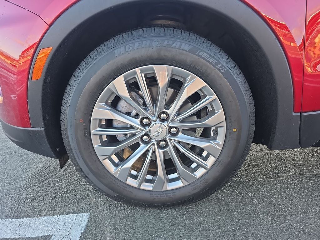 2024 Cadillac XT4 Premium Luxury