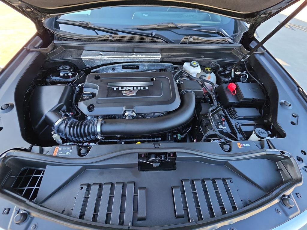 2025 Cadillac XT4 Premium Luxury