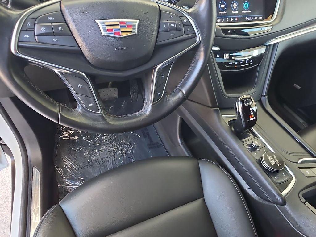 2023 Cadillac XT5 Luxury