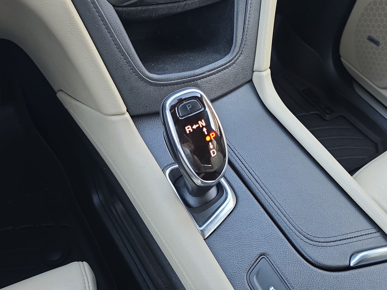 2017 Cadillac XT5 Luxury FWD