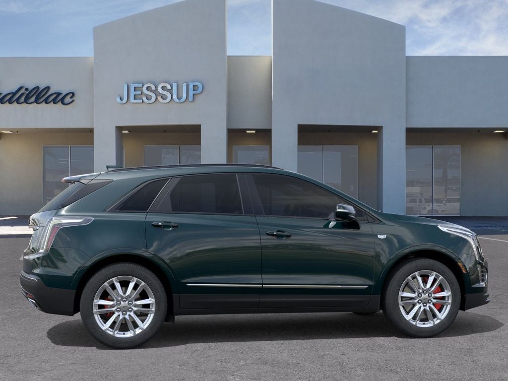 2025 Cadillac XT5 Sport