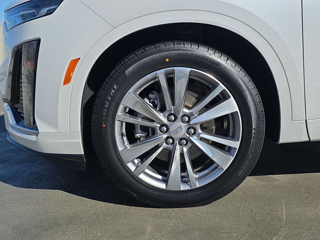 2023 Cadillac XT6 Premium Luxury