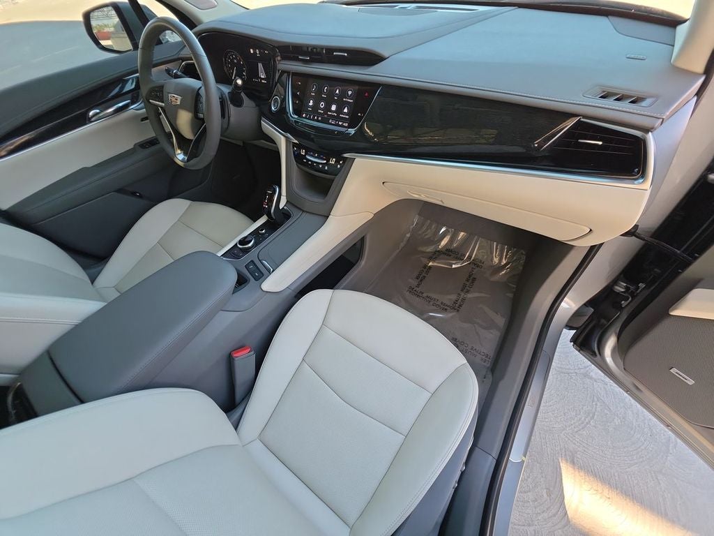 2025 Cadillac XT6 Premium Luxury