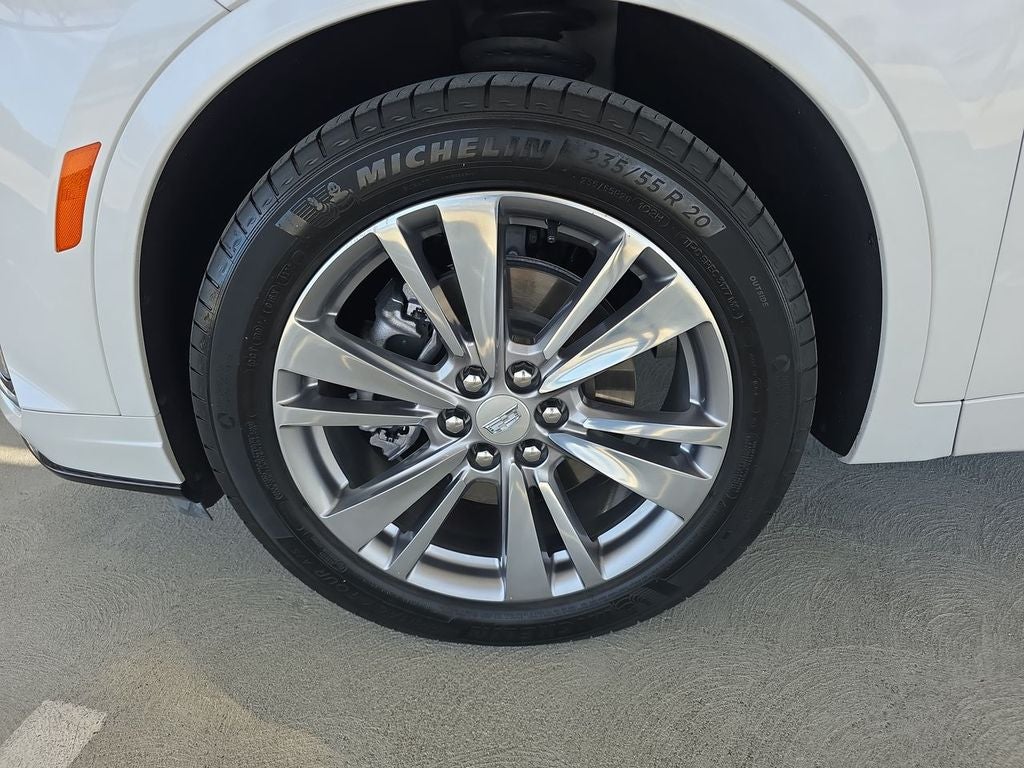 2023 Cadillac XT6 Premium Luxury