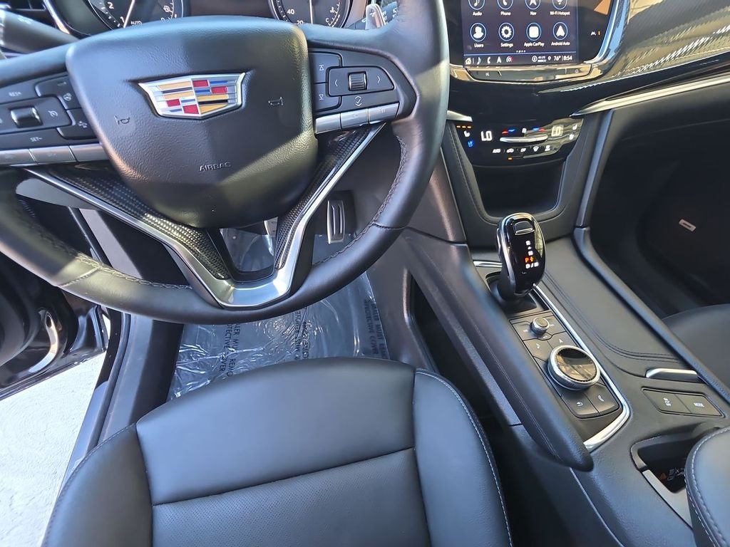 2024 Cadillac XT6 Sport