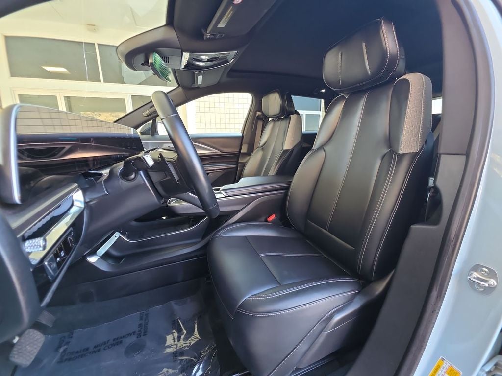 2024 Cadillac LYRIQ Tech