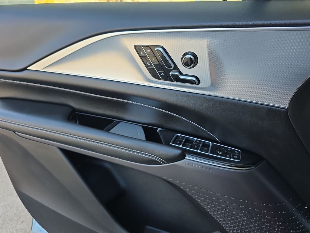 2024 Cadillac LYRIQ Tech