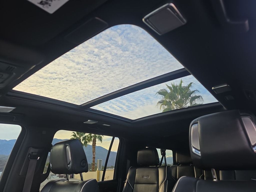 2022 Cadillac Escalade ESV Premium Luxury