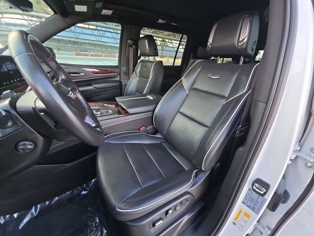2022 Cadillac Escalade ESV Premium Luxury