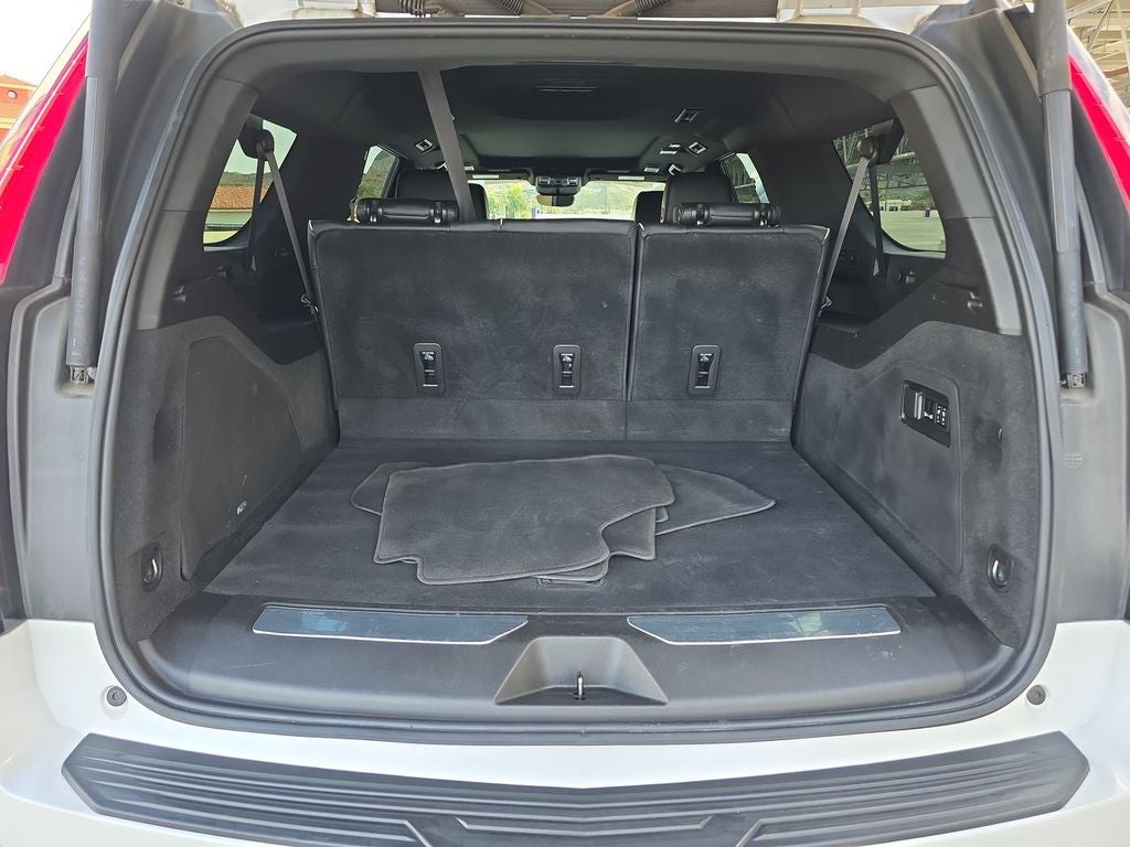 2022 Cadillac Escalade ESV Premium Luxury