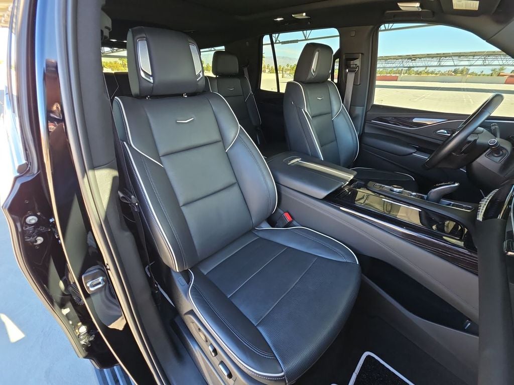 2022 Cadillac Escalade Sport