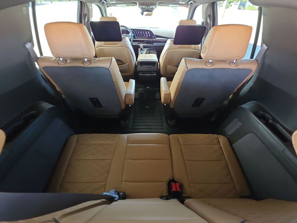 2023 Cadillac Escalade ESV Sport