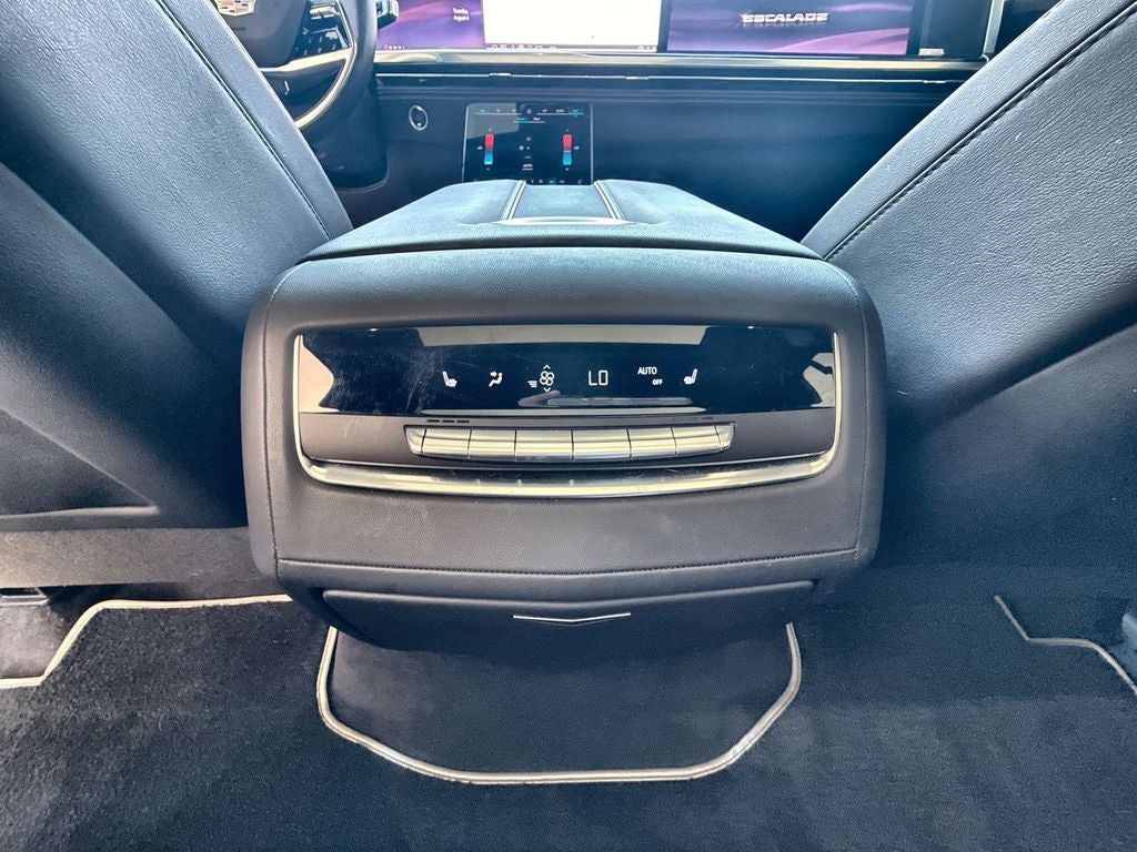 2025 Cadillac Escalade Sport