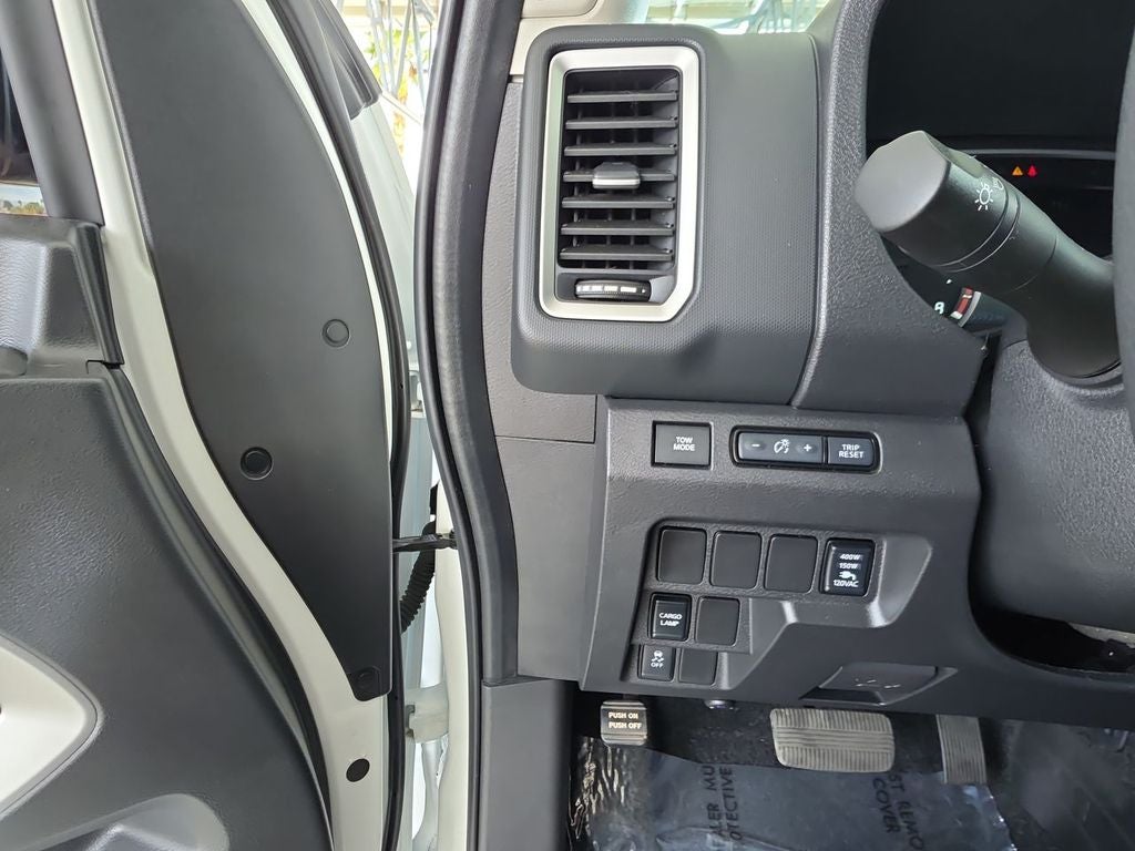 2024 Nissan Frontier Crew Cab Long Bed SV 4x2