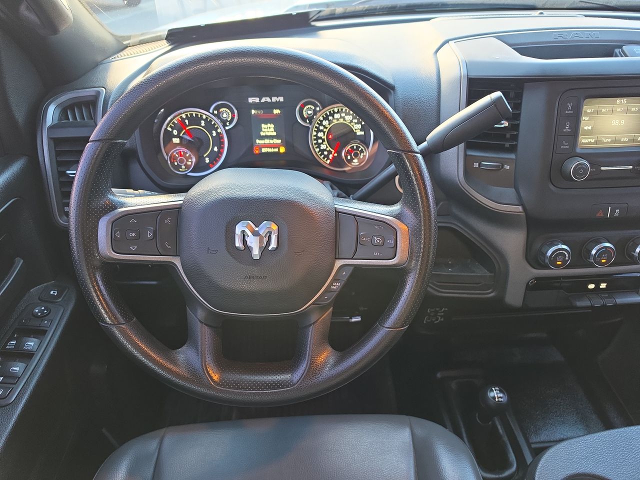 2024 RAM 3500 Tradesman Crew Cab 4x4 6'4" Box