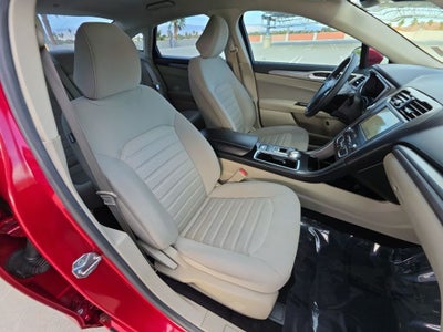 2020 Ford Fusion Hybrid SE