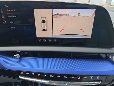 2025 Cadillac OPTIQ Luxury 2