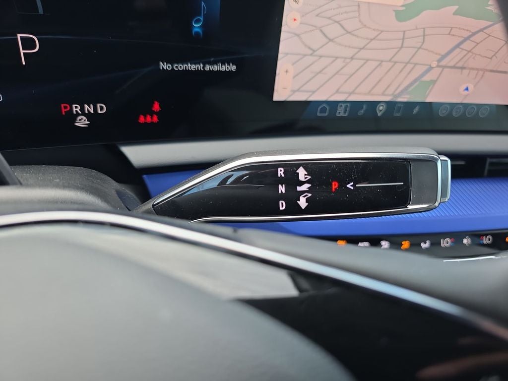 2025 Cadillac OPTIQ Luxury 2